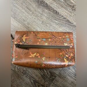 Patricia Nash wristlet